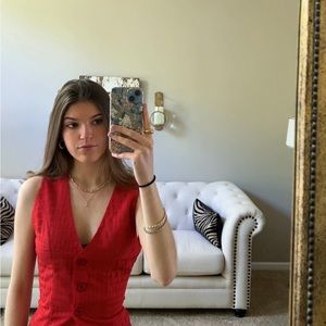 Meet your Posher, Jasmine